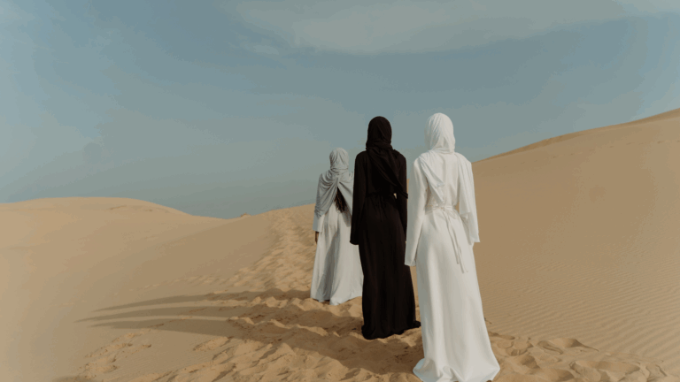 Dandruff in Saudi Arabia: Why It’s So Common & How to Get Rid of It Naturally 4 12 1
