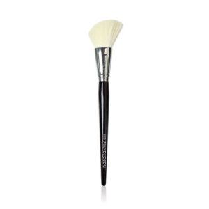 Nascita Pro Angled Blush Brush 0253 - Precision Makeup Tool